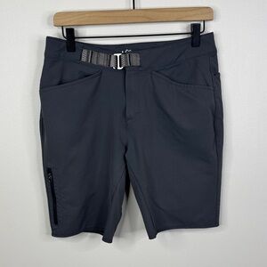 REI Co-op Dark Gray Web Belted Womens 8 Hiking Outdoor Adventure Bermuda Shorts